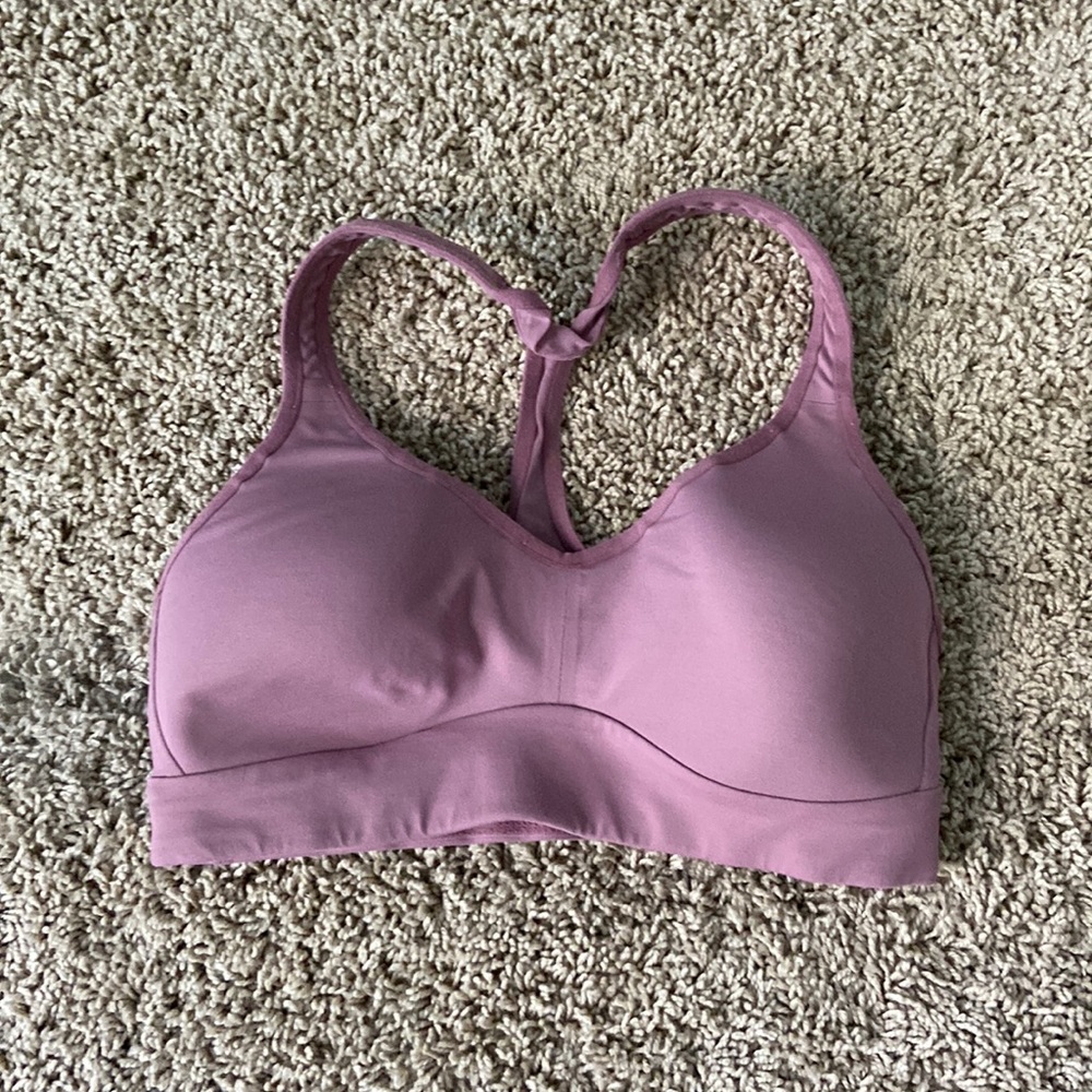 Lululemon sports bra size 4